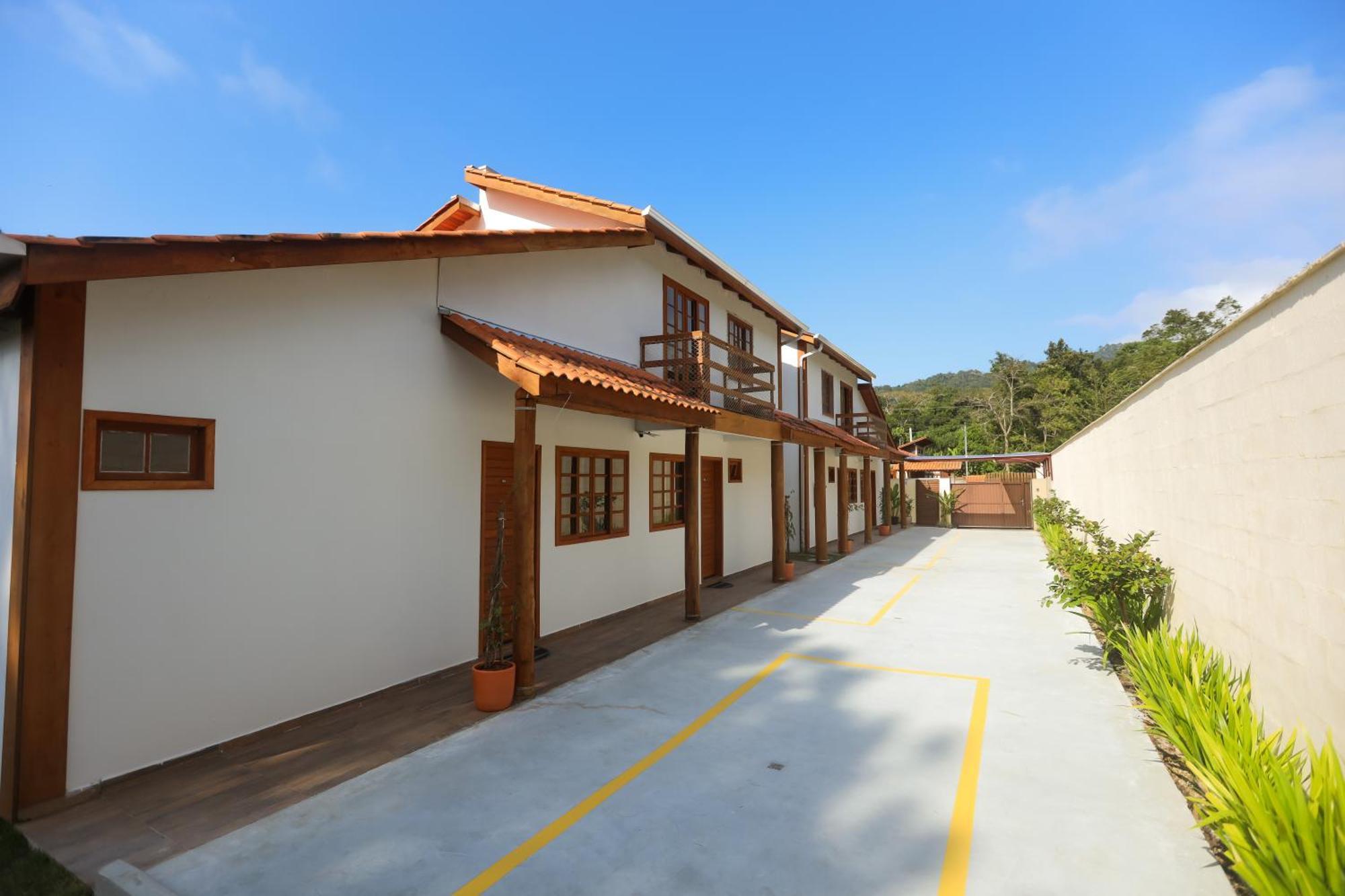 Estaleiro Com Charme - Ar, Churras E Pet Friendly Balneario Camboriu Luaran gambar